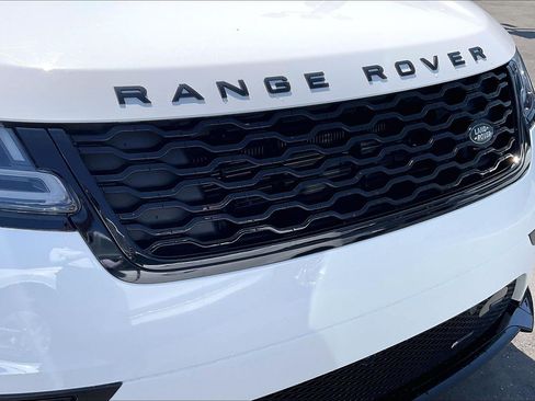 Certified 2022 Land Rover Range Rover Velar R-Dynamic S AWD/4WD image 30