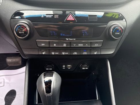Used 2017 Hyundai Tucson Limited AWD/4WD image 30