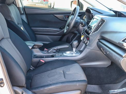 Used 2022 Subaru Crosstrek 2.0i AWD/4WD image 16