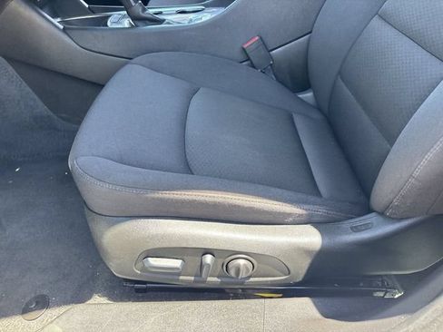Used 2025 Chevrolet Malibu LT FWD image 20