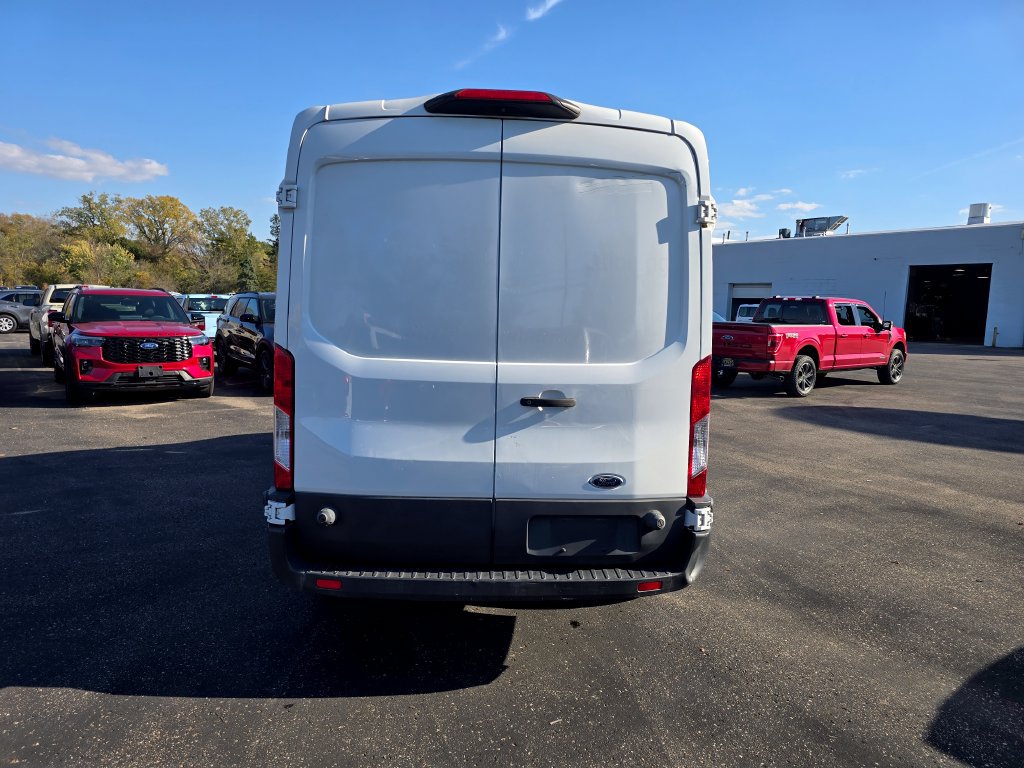 Used 2018 Ford Transit 250 148 Medium Roof RWD image 4