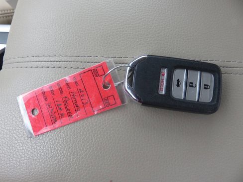 Used 2013 Honda Accord EX-L image 39