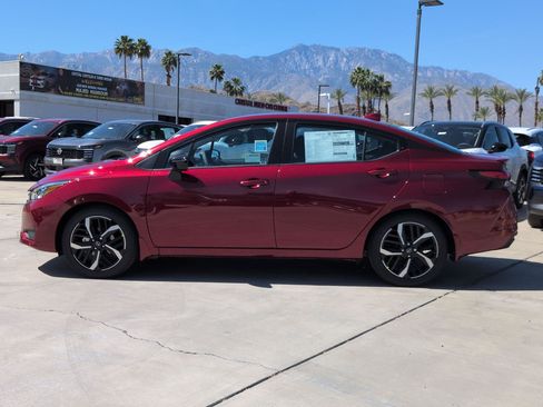 New 2025 Nissan Versa SR w/ Trunk Package FWD image 3