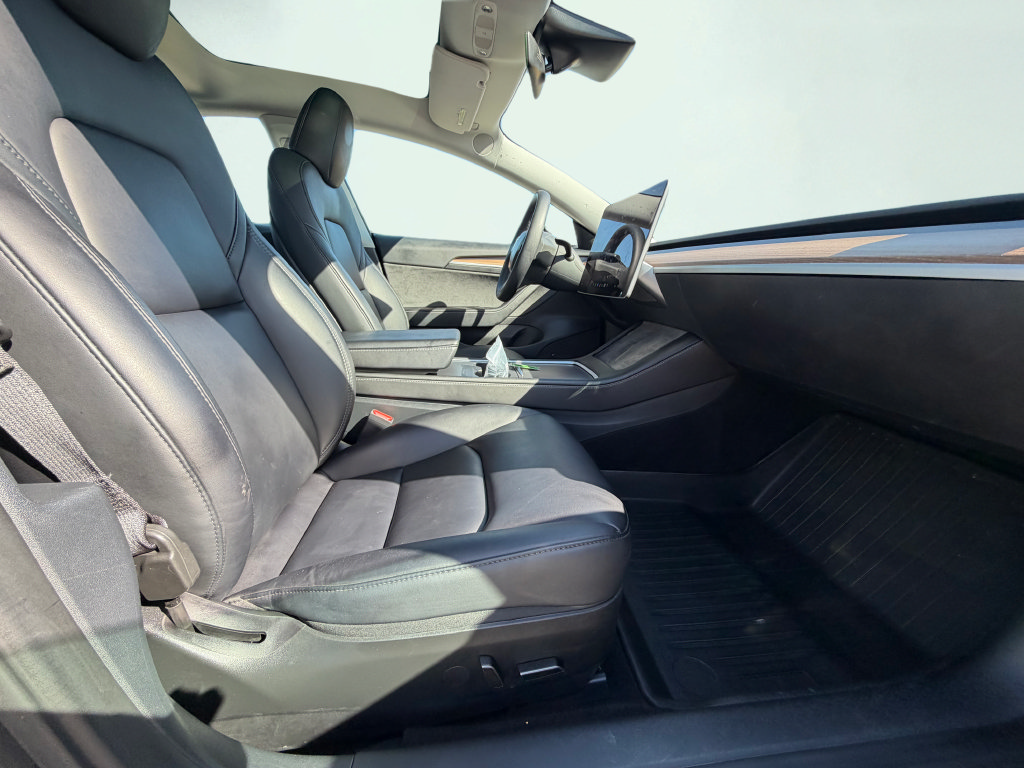 Used 2023 Tesla Model 3 Standard Range RWD image 36