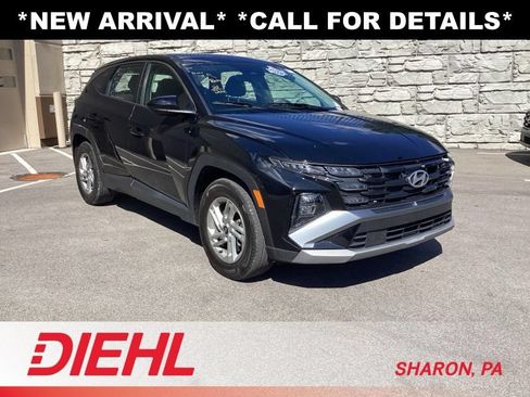 Used 2025 Hyundai Tucson SE FWD image 1
