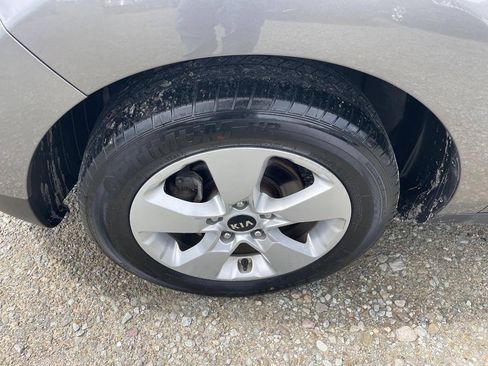 Used 2017 Kia Soul FWD image 29