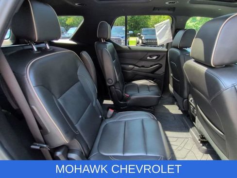 Used 2023 Chevrolet Traverse Premier w/ Redline Edition AWD/4WD image 28