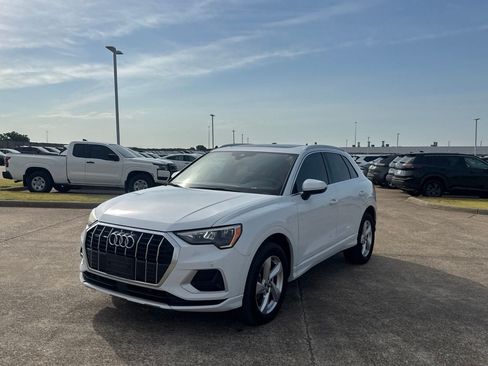 Used 2020 Audi Q3 2.0T Premium w/ Convenience Package AWD/4WD image 6