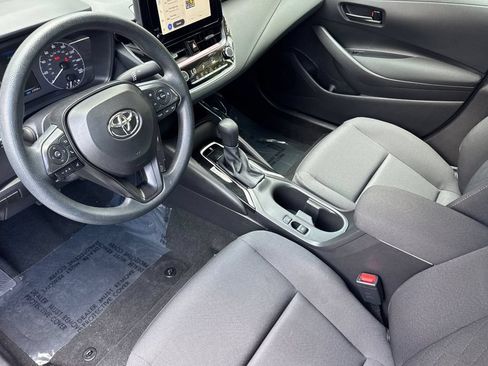 Certified 2025 Toyota Corolla LE FWD image 9