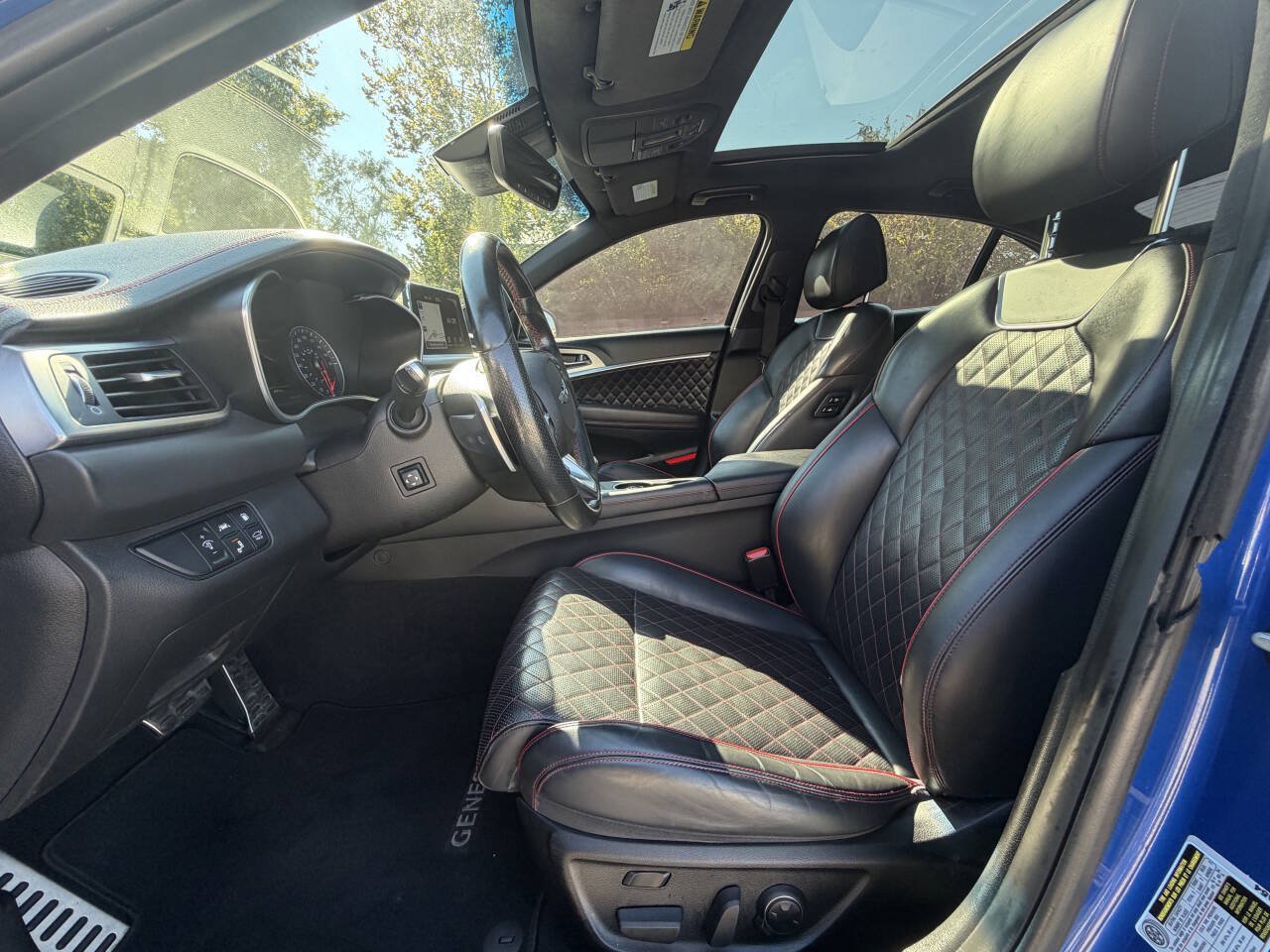 Used 2020 Genesis G70 3.3T AWD/4WD image 4