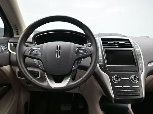 Used 2019 Lincoln MKC Reserve image 26