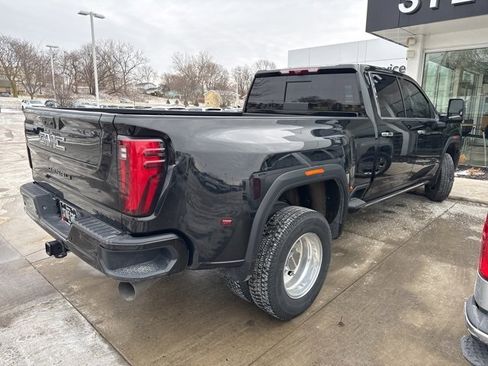 Certified 2025 GMC Sierra 3500 Denali Ultimate image 5