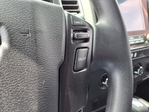 Used 2023 Nissan Frontier SV w/ Tow Package image 24