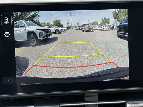 New 2025 Hyundai Kona SE FWD image 28