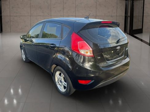 Used 2018 Ford Fiesta SE image 3