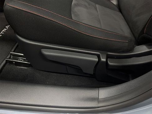 New 2025 Nissan Sentra SR image 12