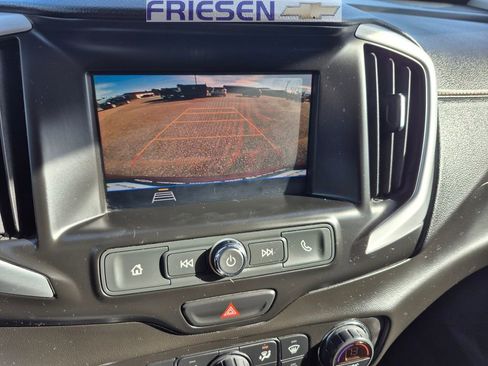 Used 2021 GMC Terrain SLE w/ Driver Convenience Package image 17