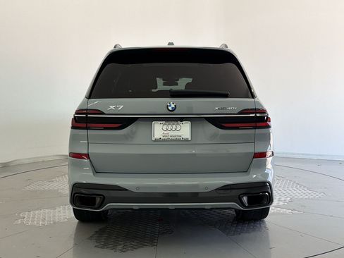 Used 2023 BMW X7 xDrive40i w/ M Sport Package AWD/4WD image 10