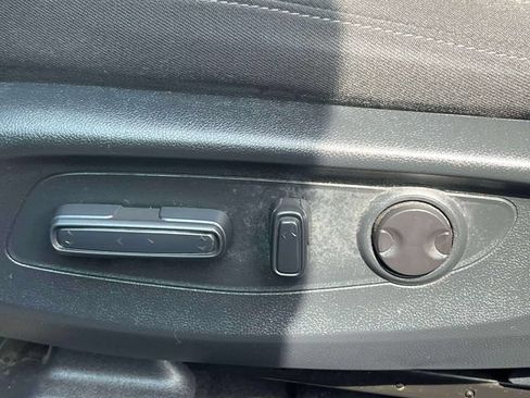 Used 2024 Honda CR-V EX image 18