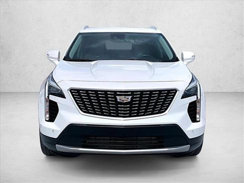 Used 2021 Cadillac XT4 Premium Luxury w/ Cold Weather Package image 3