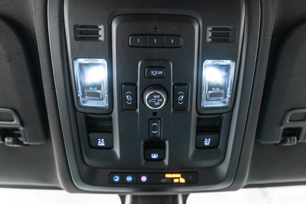 Used 2021 GMC Yukon AT4 AWD/4WD image 31