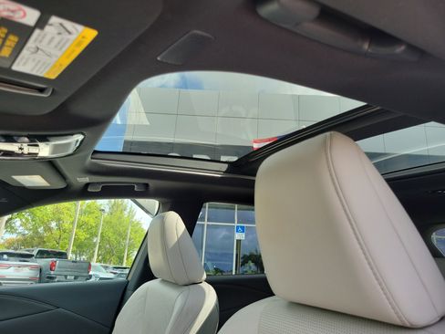 Used 2023 Lexus RX 350 Premium image 12