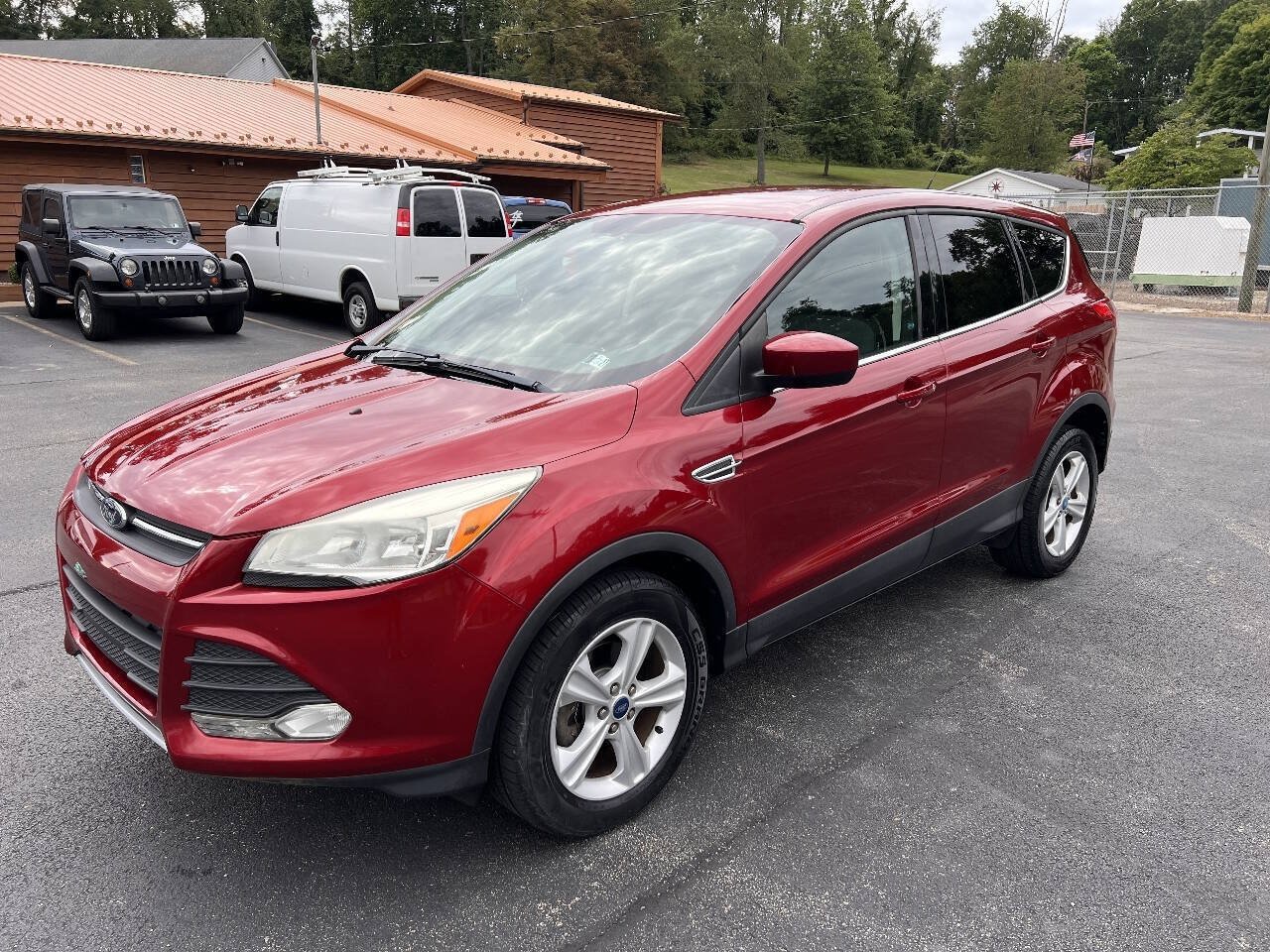 Used 2013 Ford Escape SE FWD image 1