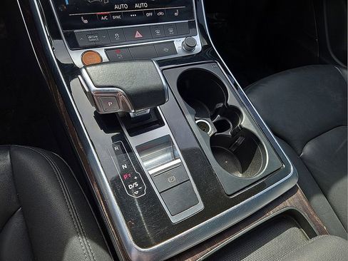 Used 2020 Audi Q7 3.0T Premium Plus image 32
