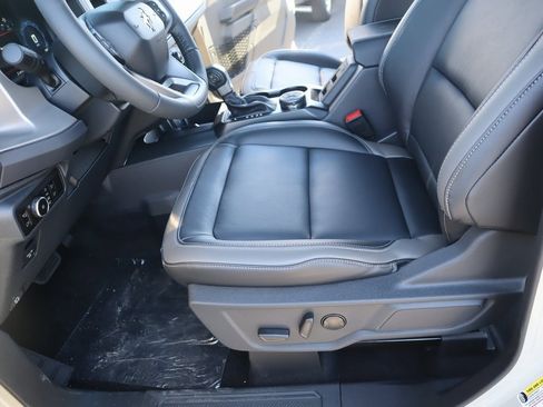 New 2025 Ford Bronco Outer Banks image 14