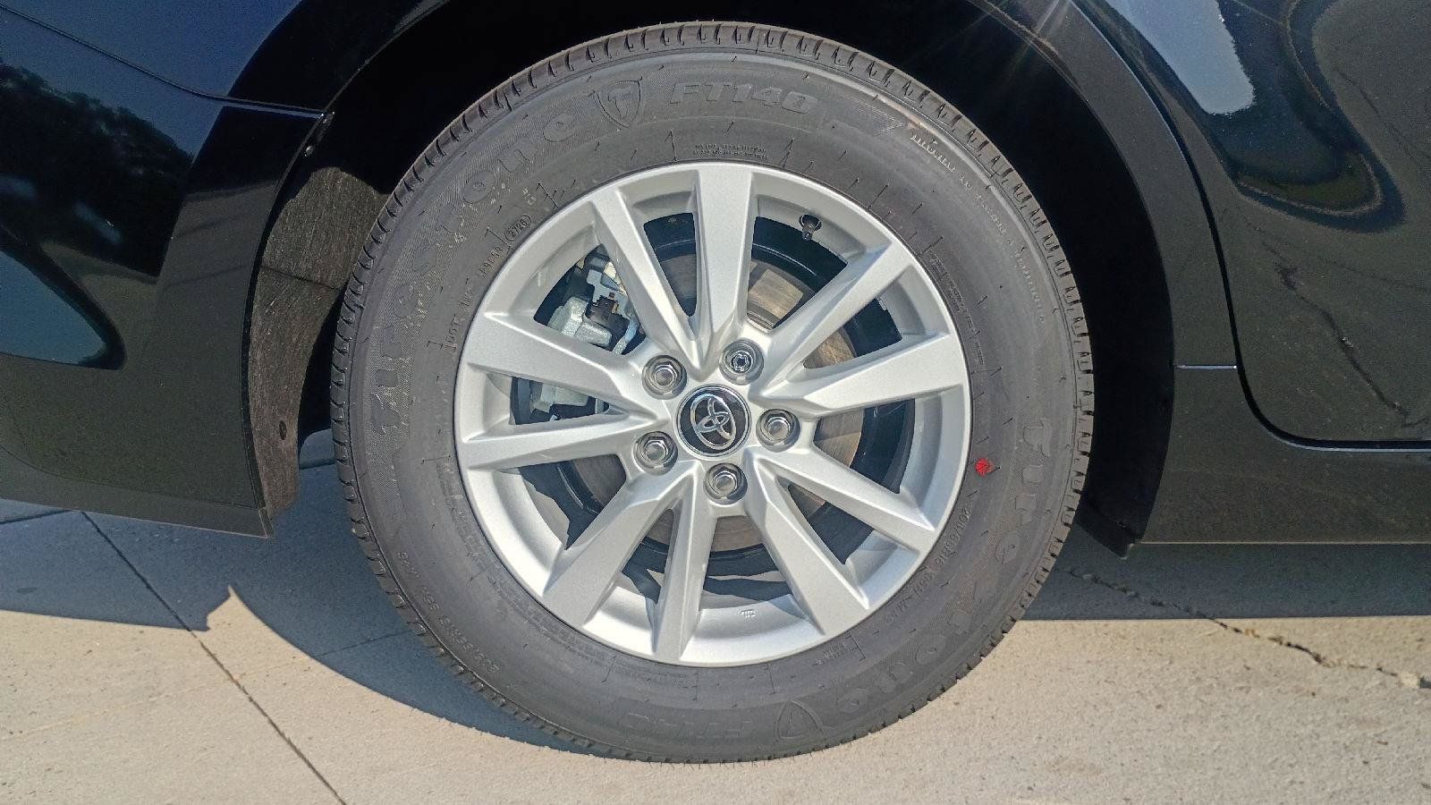 Used 2026 Toyota Camry LE FWD image 22