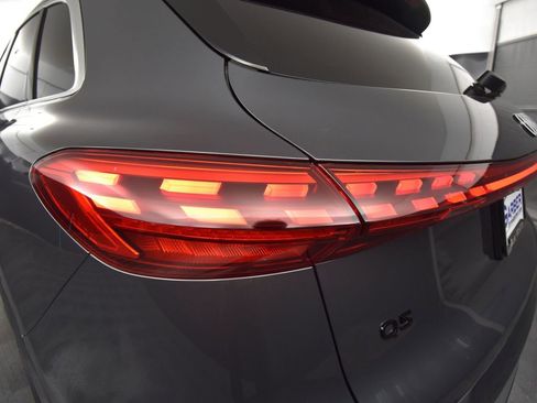 New 2025 Audi Q5 Premium Plus image 10