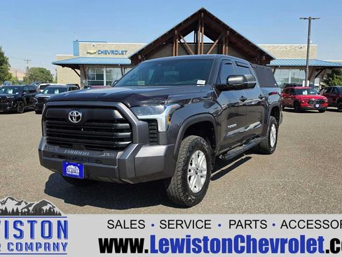 Used 2025 Toyota Tundra SR5 w/ SR5 Convenience Package AWD/4WD image 1