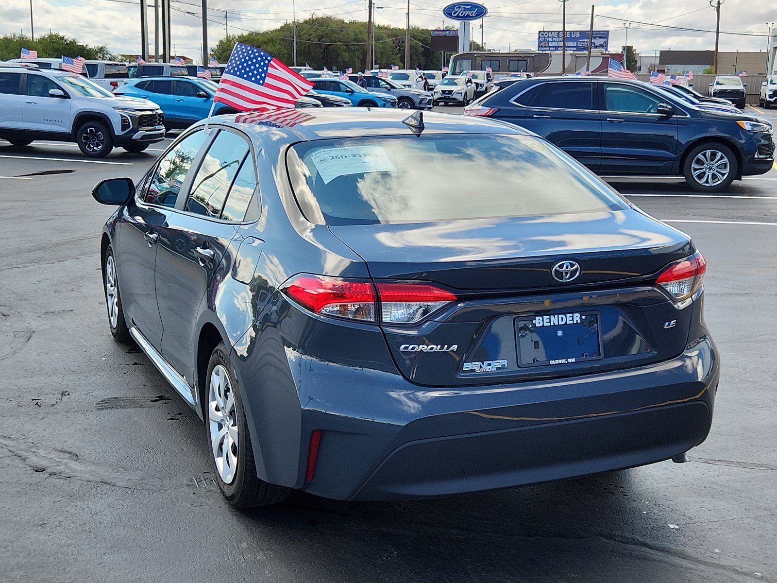 Used 2025 Toyota Corolla LE FWD image 3