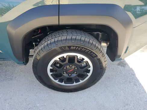 Certified 2025 Toyota 4Runner TRD Off-Road Premium image 20