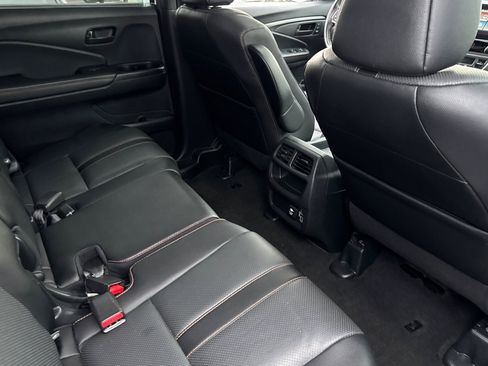 Used 2022 Honda Passport TrailSport image 31