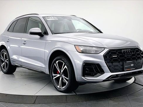 Certified 2025 Audi Q5 2.0T Premium Plus image 1