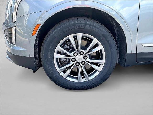 Certified 2023 Cadillac XT5 Premium Luxury FWD image 9