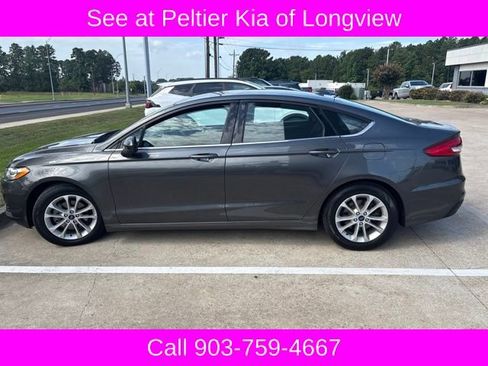 Used 2020 Ford Fusion SE FWD image 3