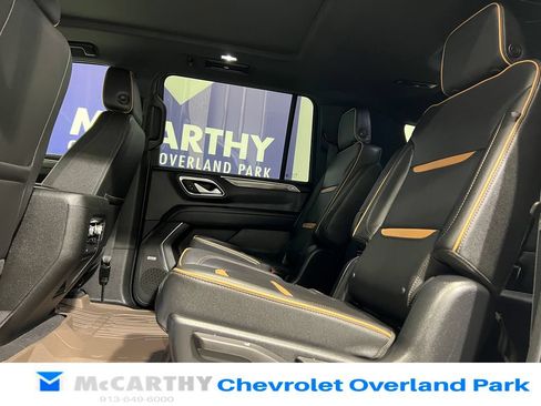 Used 2022 GMC Yukon XL AT4 AWD/4WD image 29