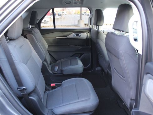 New 2026 Ford Explorer Active AWD/4WD image 15