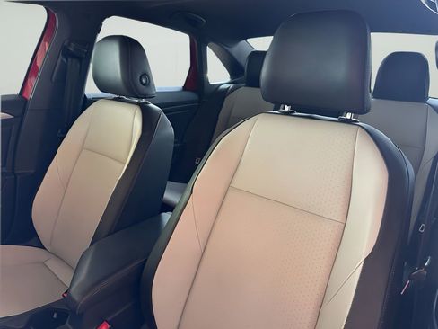 Used 2019 Volkswagen Jetta R-Line image 13