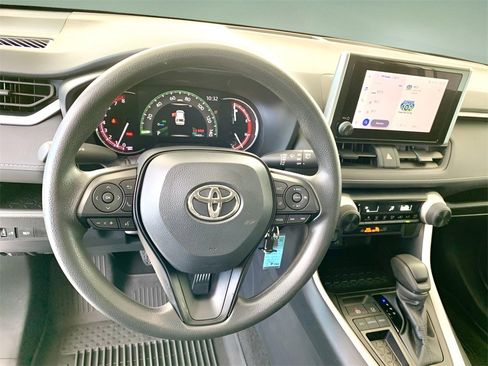 Used 2023 Toyota RAV4 LE image 29