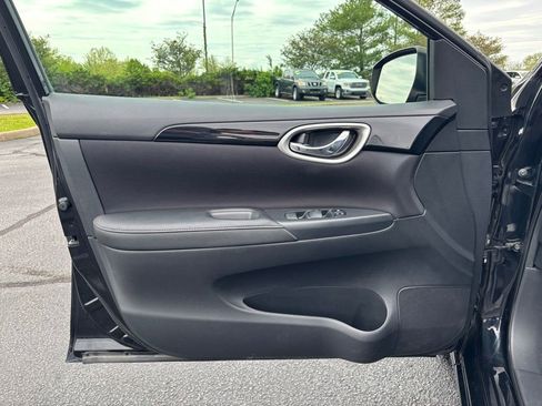 Used 2016 Nissan Sentra SV FWD image 10