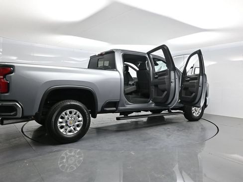 New 2026 Chevrolet Silverado 2500 LTZ w/ LTZ Premium Package AWD/4WD image 4