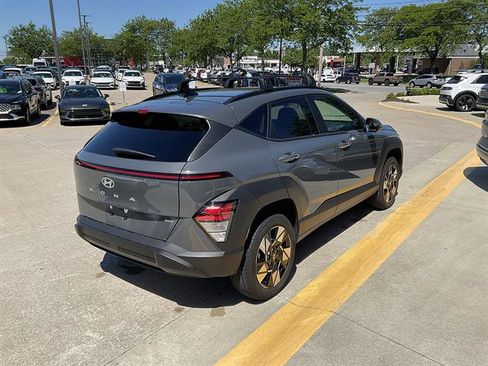 Used 2025 Hyundai Kona SEL AWD/4WD image 3