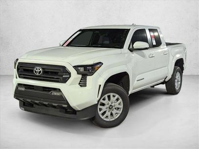 New 2025 Toyota Tacoma SR5