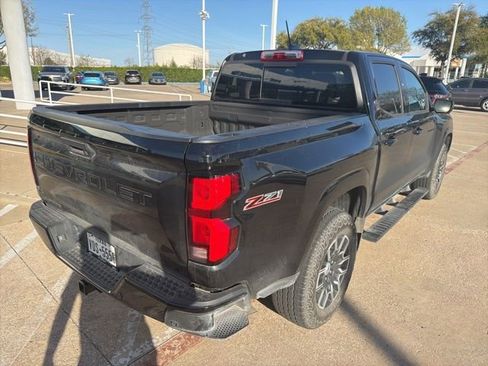 Used 2024 Chevrolet Colorado Z71 w/ Z71 Convenience Package 2 image 3