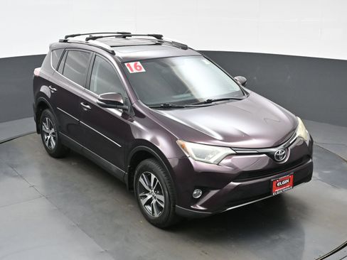 Used 2016 Toyota RAV4 XLE AWD/4WD image 34