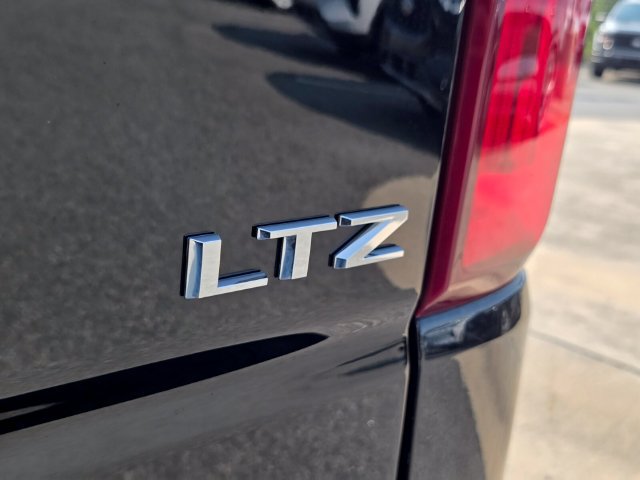Used 2022 Chevrolet Silverado 1500 LTZ AWD/4WD image 11
