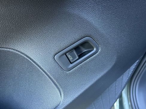 New 2026 Volkswagen Atlas SE image 14